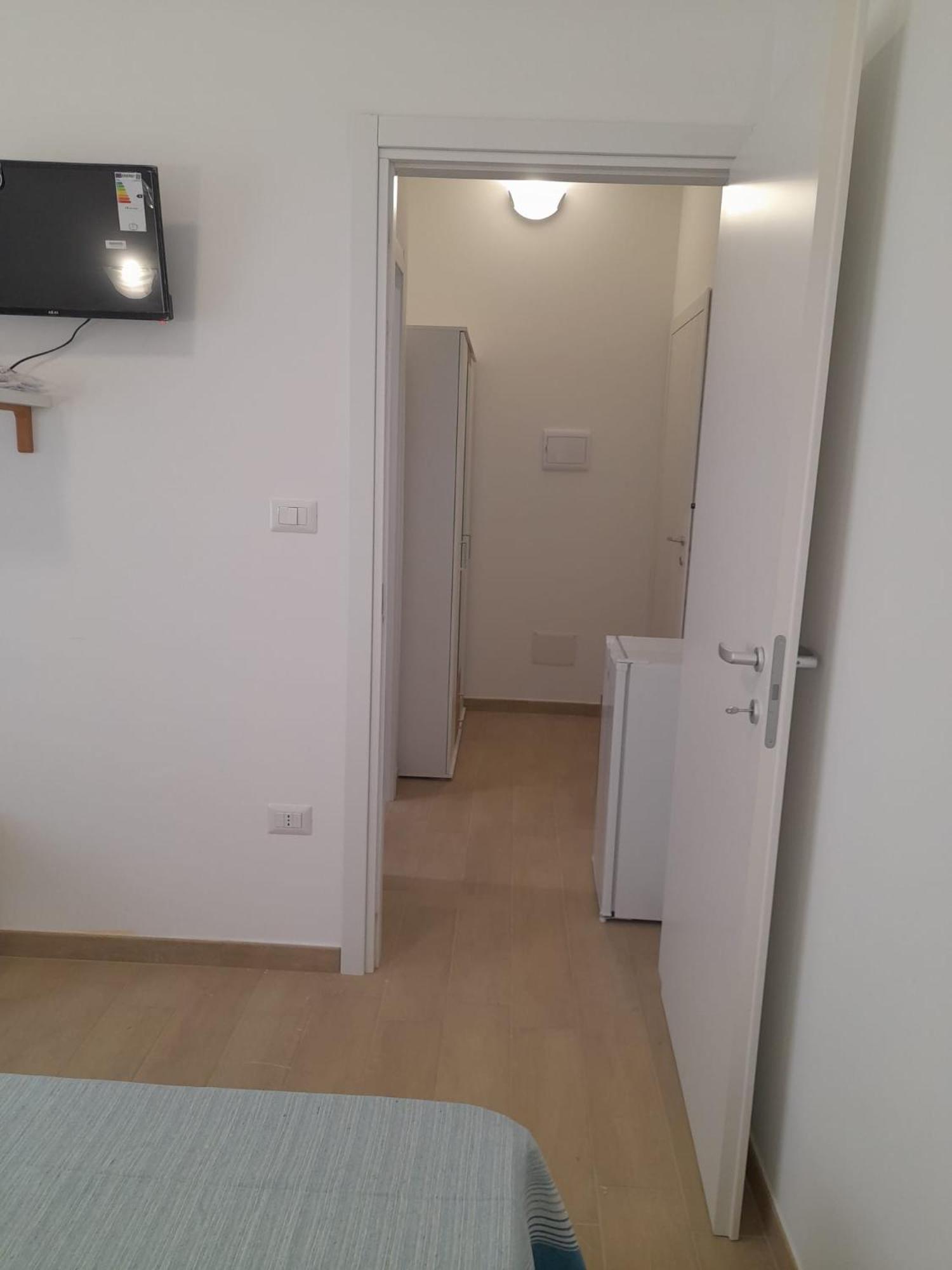 Beach Rooms 1 Self Check-In Алгеро Екстериор снимка