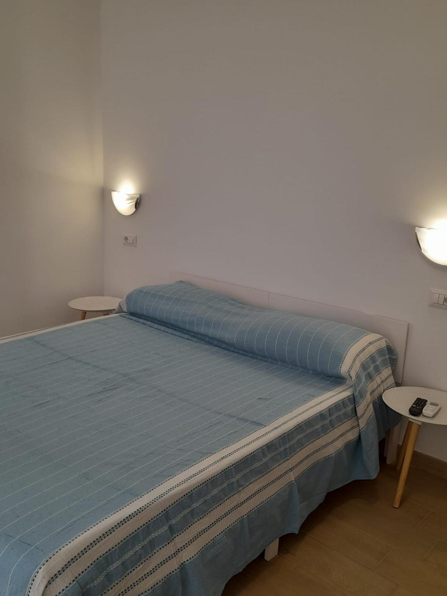 Beach Rooms 1 Self Check-In Алгеро Екстериор снимка